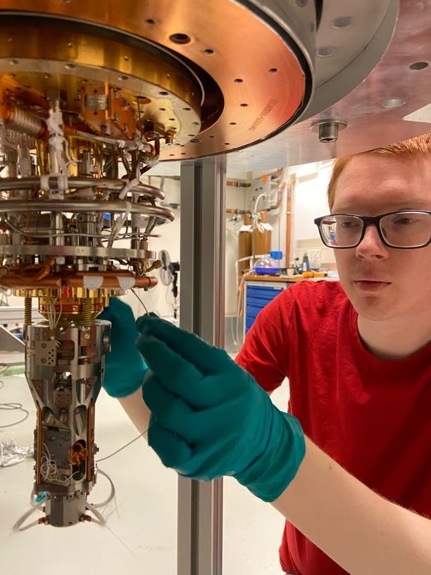 Robbie Elbertse in the lab